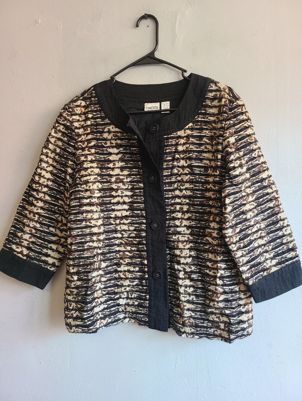 Women's large (Chico's 2) cotton jacket black w/animal print textured stripes